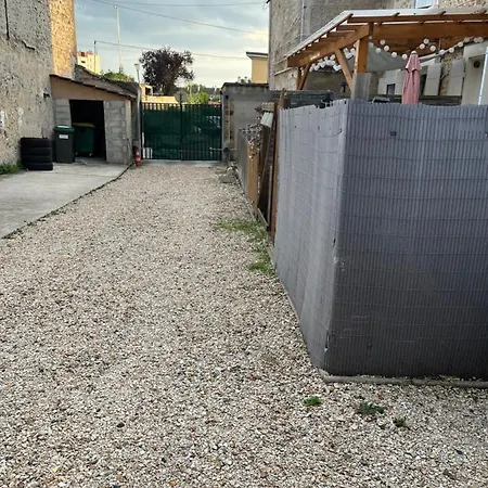 Joli Proche Gare Appartement *